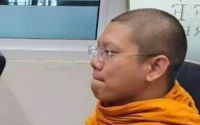 泰国政客出轨养子事件引发轰动