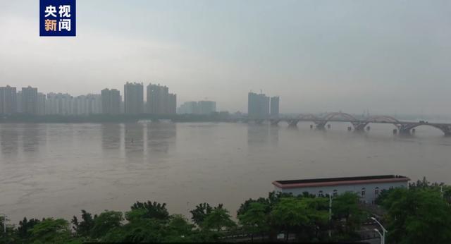 暴雨肆虐！桃江河水倒灌江西全南，多地遭遇洪涝危机