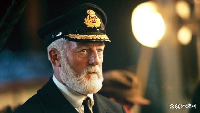 《泰坦尼克号》船长扮演者伯纳德希尔离世，享年79岁