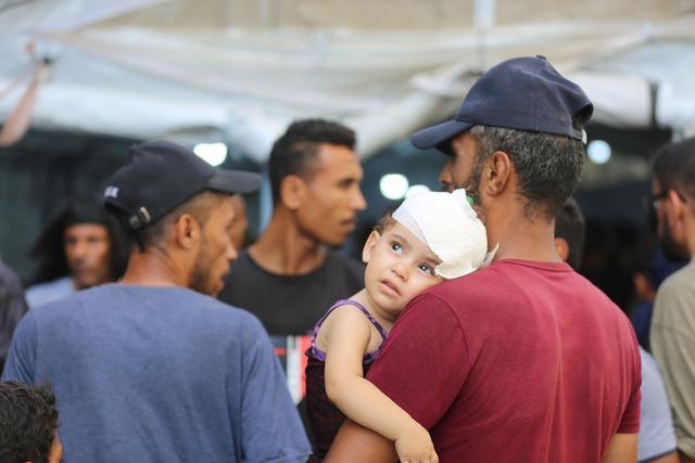 希腊外长呼吁欧洲接收加沙受伤儿童，倡导人道主义行动 第1张