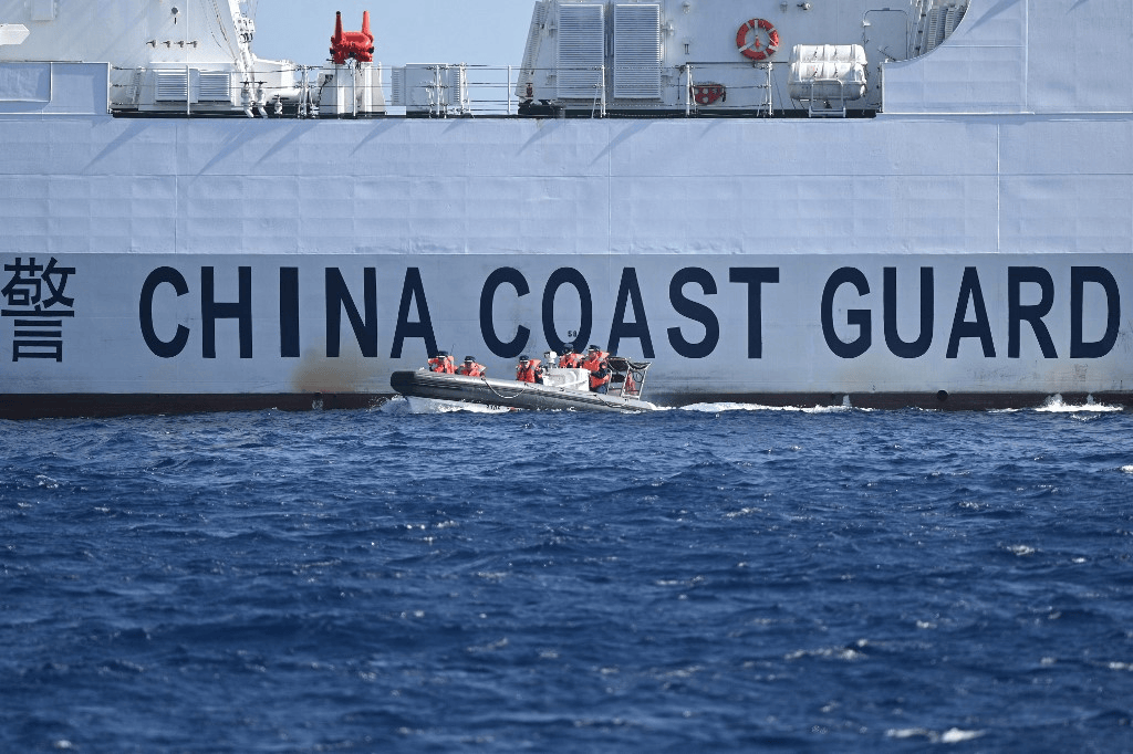 中国海警缴械菲军登船，没有发一枪，必看内幕报道！