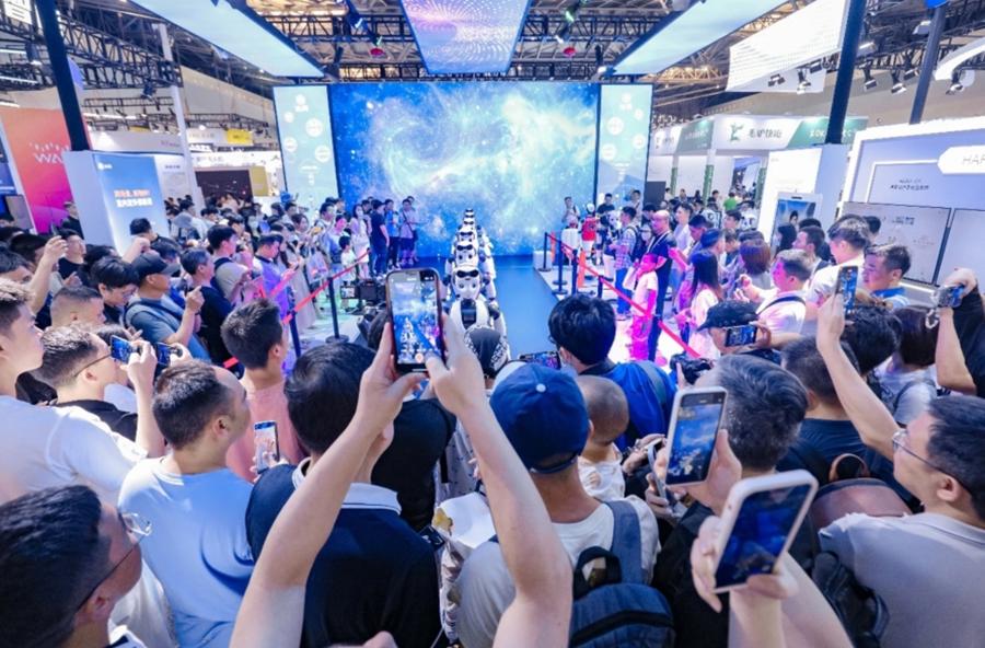 全球AI盛会本周四上海见！上百个大模型、45款机器人，还有这些大咖将现身 第5张