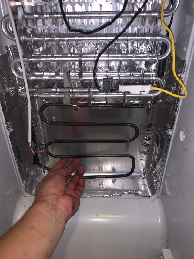 冰箱拆机过程图图片